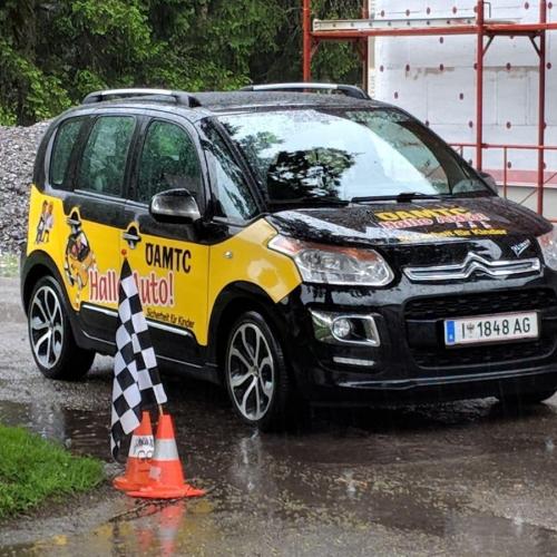 ÖAMTC „ Hallo Auto