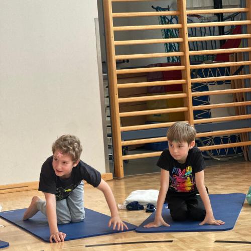 Kinderyoga mit Oksana