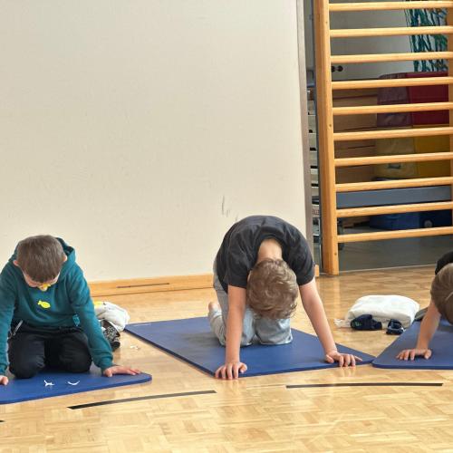 Kinderyoga mit Oksana