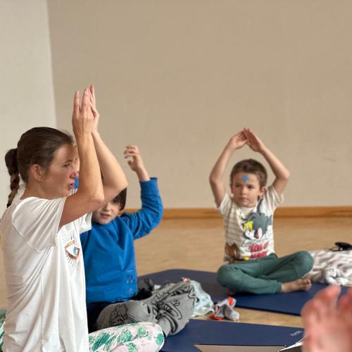 Kinderyoga mit Oksana