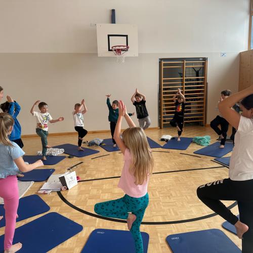 Kinderyoga mit Oksana