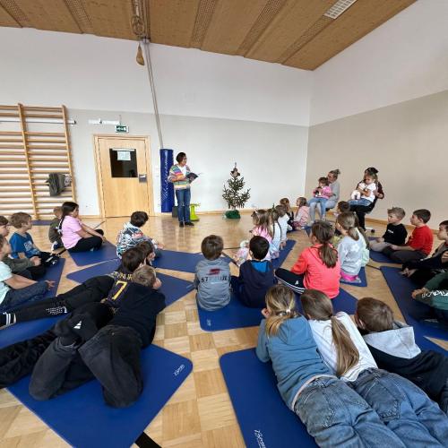 Luisa freut sich auf das Christkind