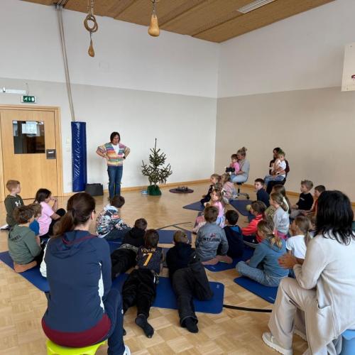 Luisa freut sich auf das Christkind