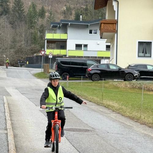 Fahrradübung in Elbigenalp