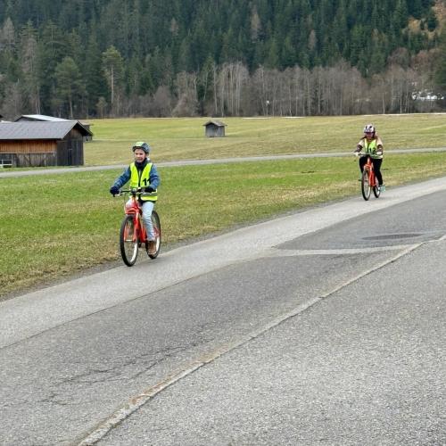 Fahrradübung in Elbigenalp