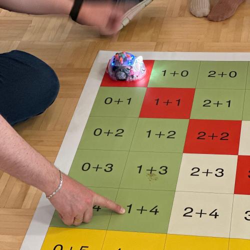 Coding mit Bee-Bots