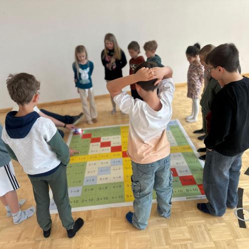 Coding mit Bee-Bots