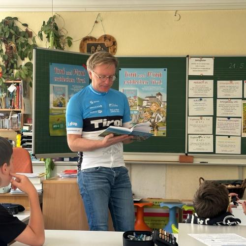 Toni und Moni entdecken Tirol - Lesung mit Hans Moser