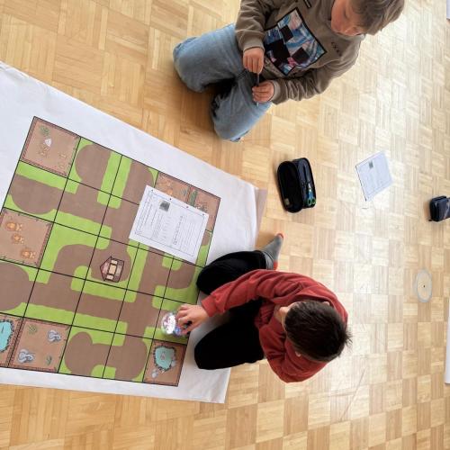 Coding mit Bee-Bots
