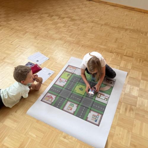 Coding mit Bee-Bots