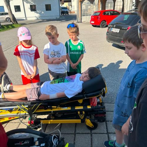  Rotes Kreuz meets School