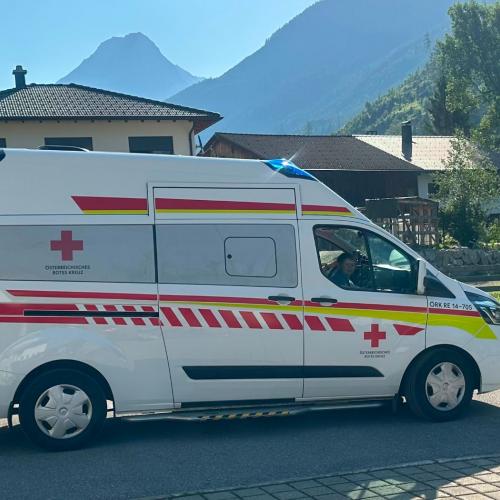  Rotes Kreuz meets School