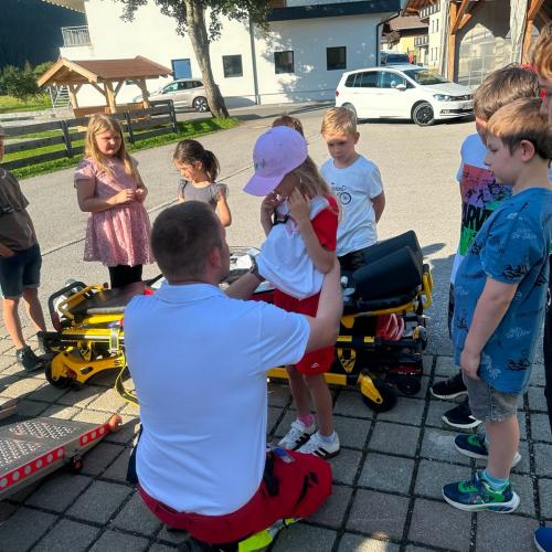  Rotes Kreuz meets School